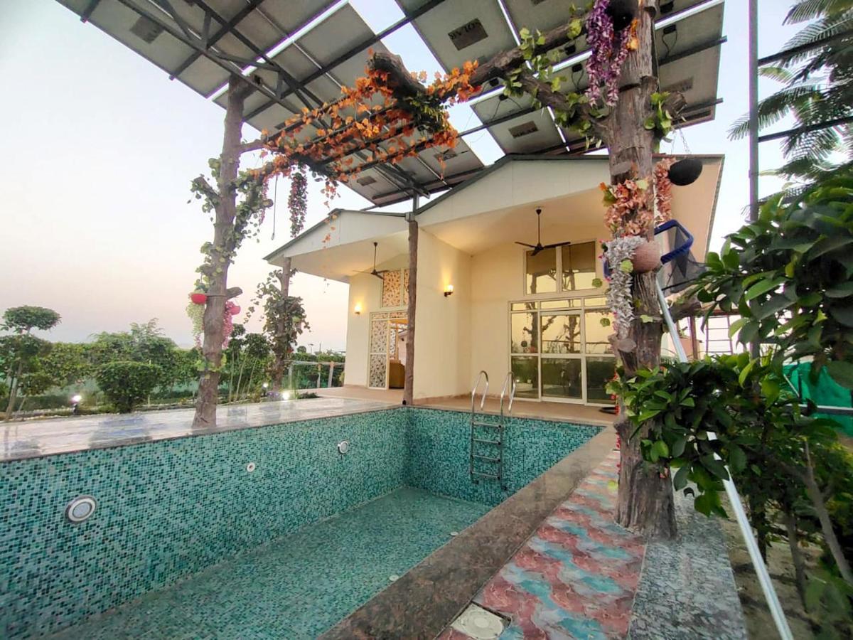 Shaw Estate-Farm House For A Small Parties-Jp Farm Greater Noida Extérieur photo