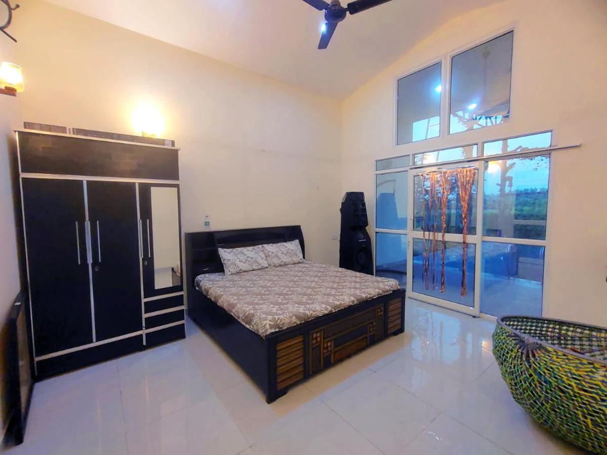 Shaw Estate-Farm House For A Small Parties-Jp Farm Greater Noida Extérieur photo